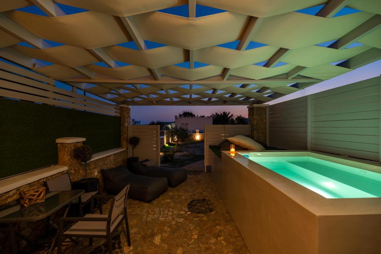 Kasteli Suites Perivolos  Exterior photo