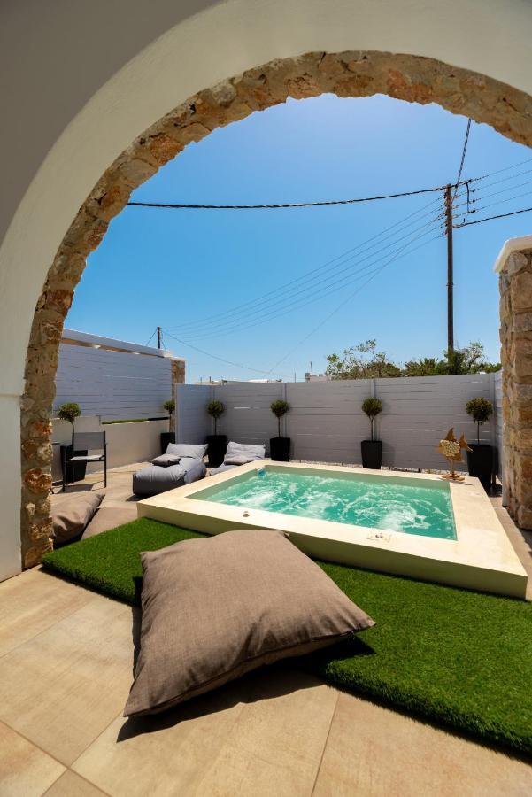 Kasteli Suites Perivolos  Exterior photo