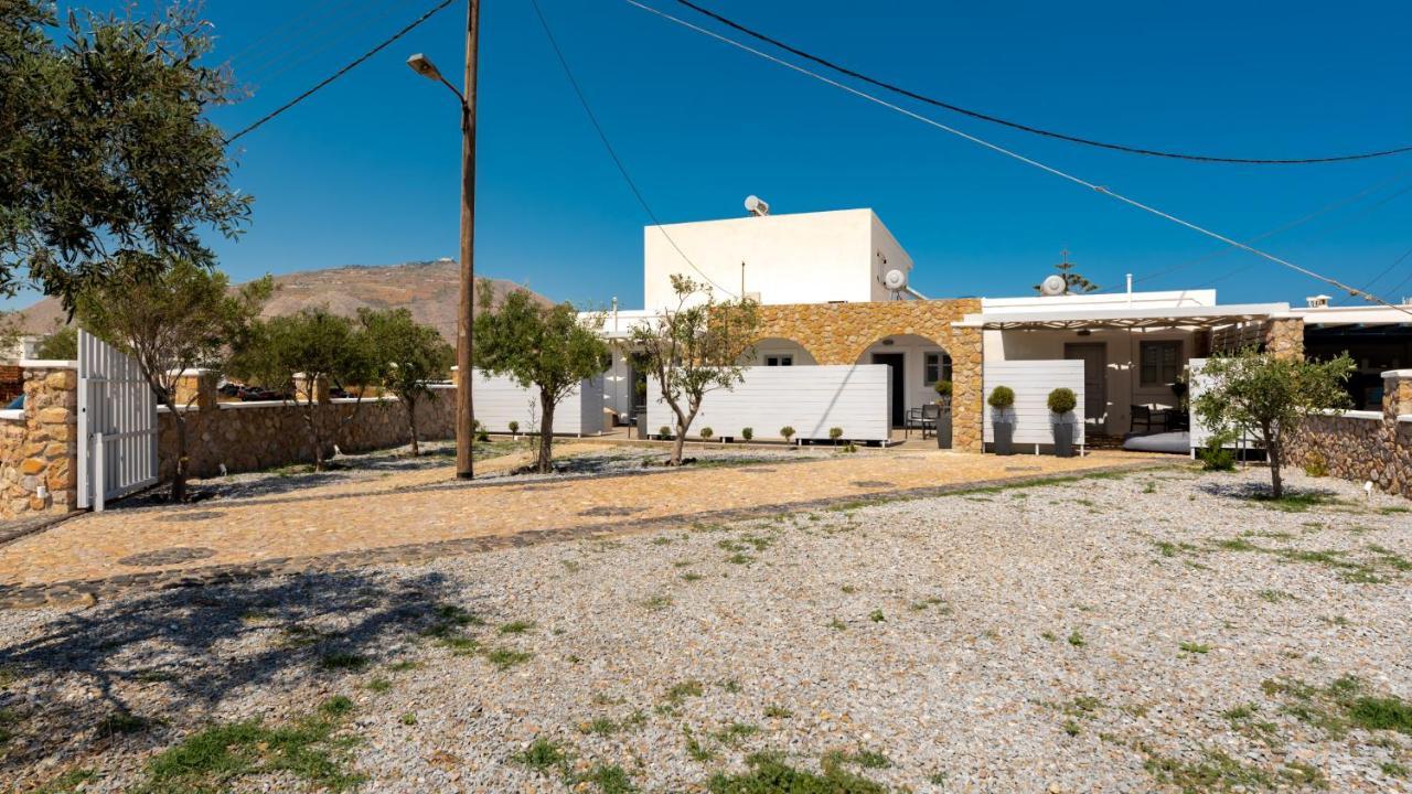 Kasteli Suites Perivolos  Exterior photo